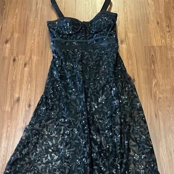 Blondie Nites Black Sequin Floral A-Line Formal Dress Gown Size 17 - Picture 5 of 14